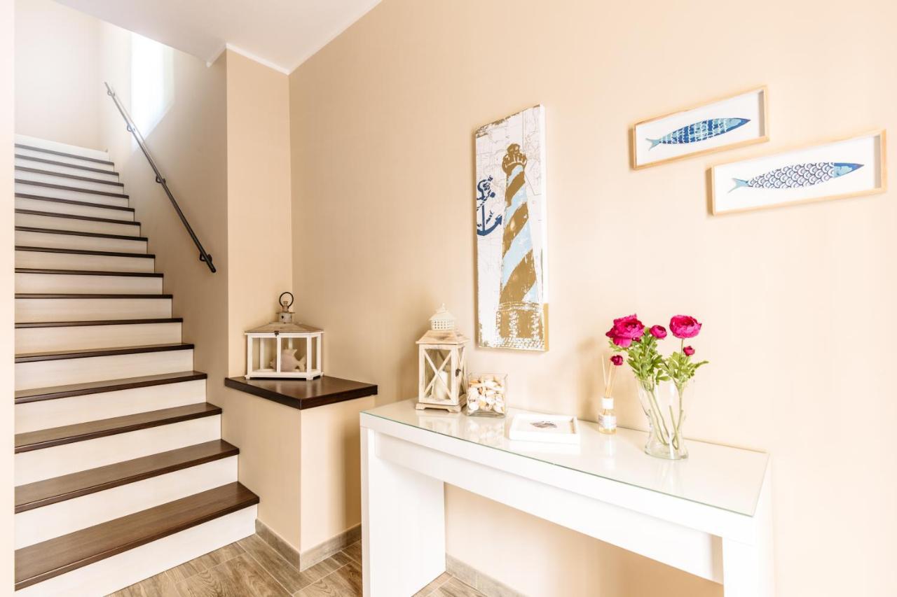 B&B Medusa Санта Флавия Екстериор снимка
