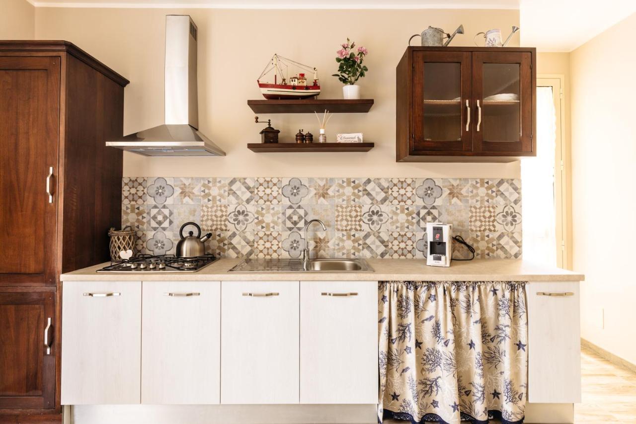 B&B Medusa Санта Флавия Екстериор снимка